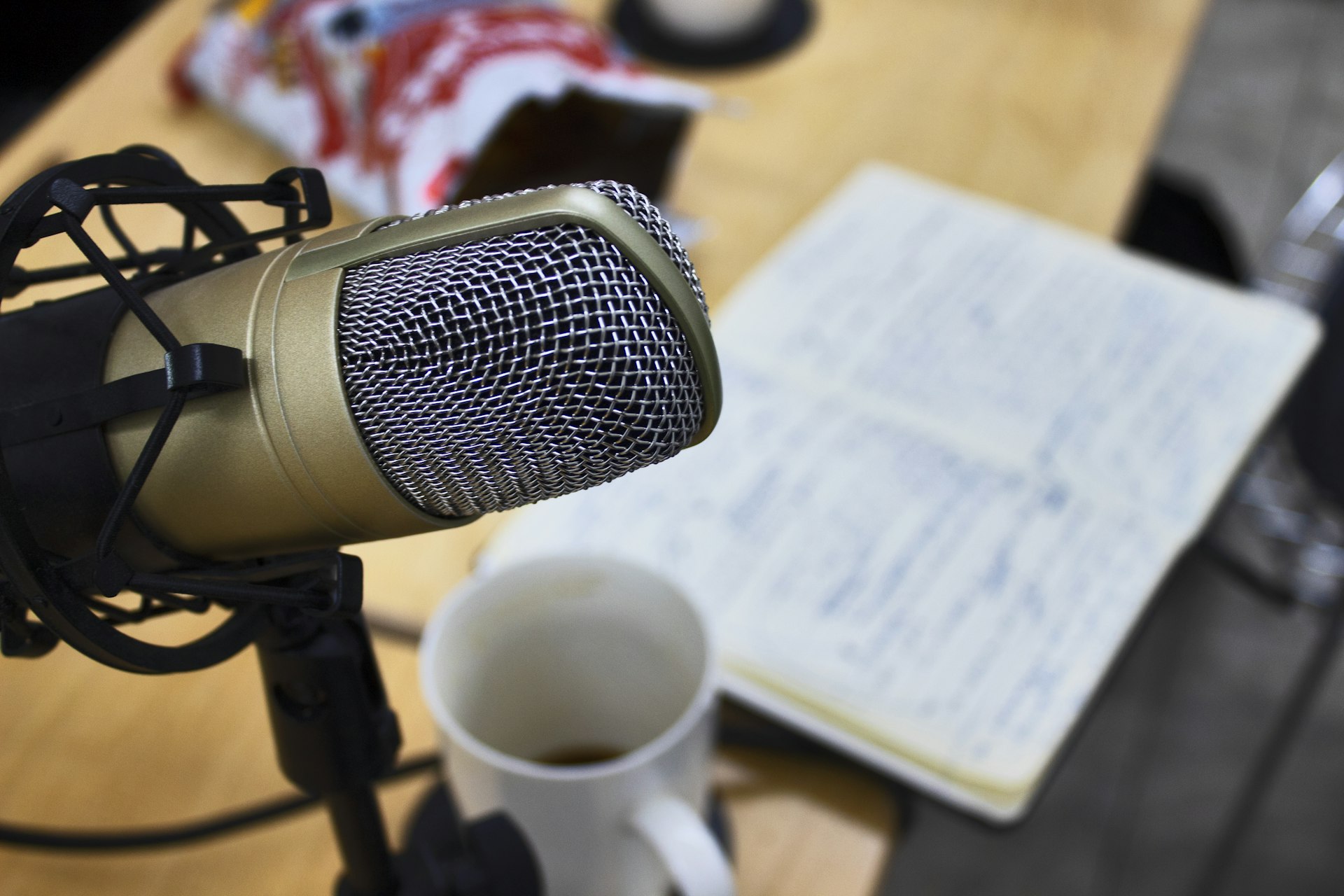 How Podcasts Transform Modern Learning: Practical Strategies and Outcomes
