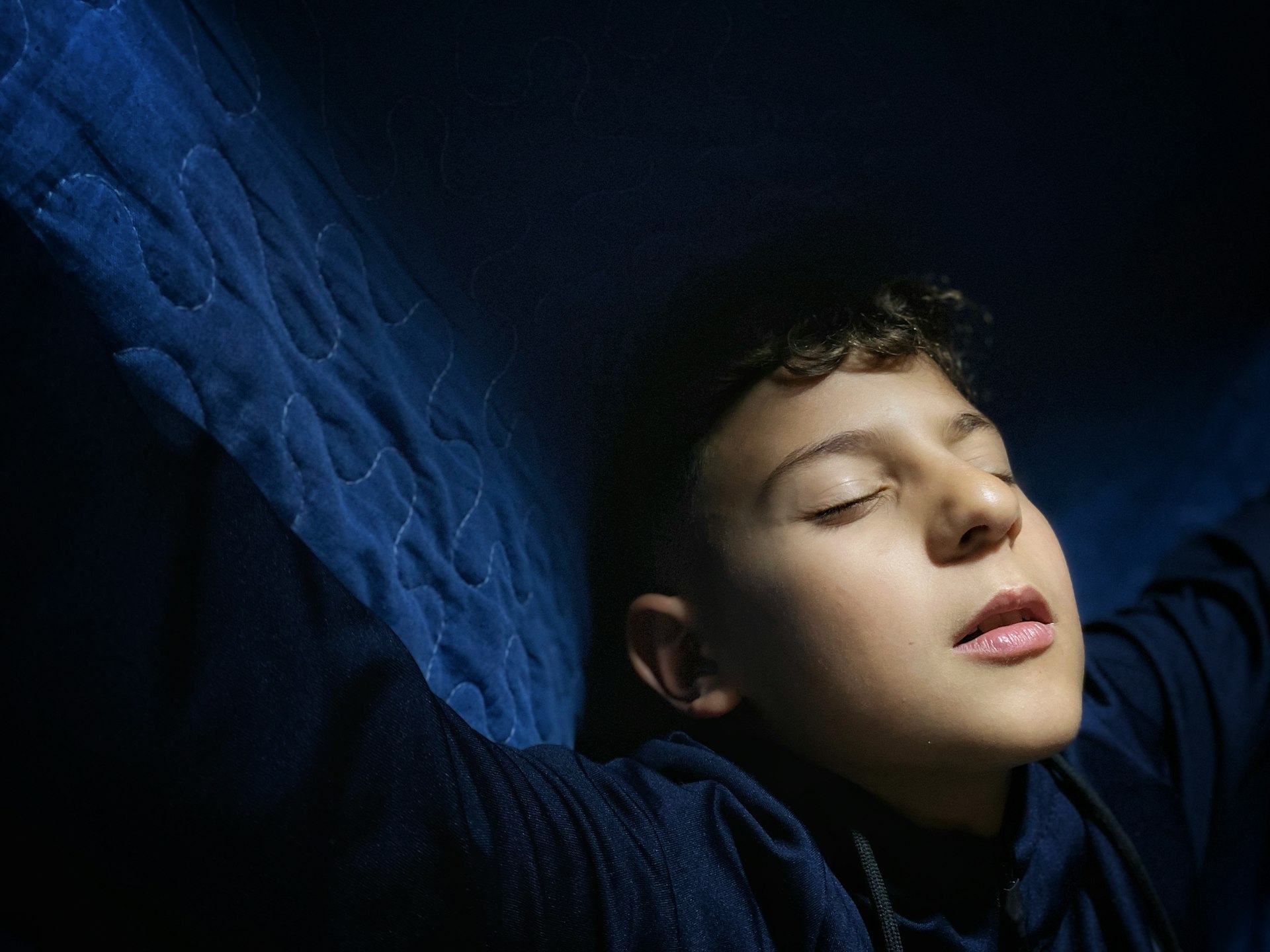Unlocking Better Health: How Sleep Tracking Devices Enhance Wellness